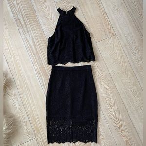 BEBE matching set - Lace skirt and crop top